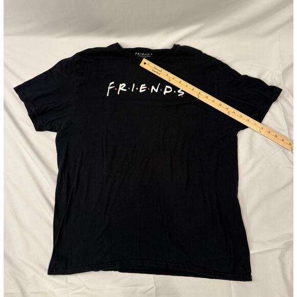 Friends Logo Graphic T-Shirt Black Size:2XL - Picture 2 of 4